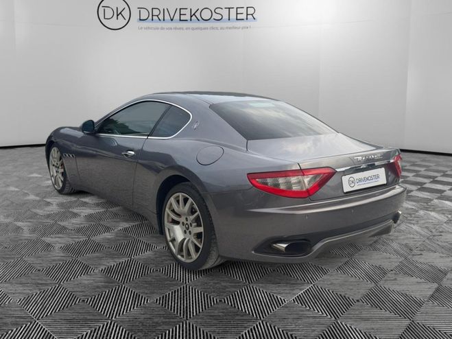 Maserati Gran Turismo 4.2i V8 - BVA COUPE . VOLANT A DROITE GRIS FONCE de 2008
