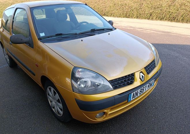 Renault Clio Belle 1.5 DCI pack clim 2002 tbe ct ok d Jaune de 2002