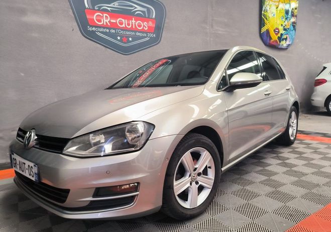 Cliquer pour voir la photo suivante Volkswagen Golf 7 Carat 1.2 Tsi 105cv 157.000kms Révisée Gris de 2014