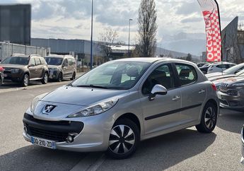  Voir d&eacute;tails -Peugeot 207 1.6 HDI 90 Premium 5P &agrave; Saint-Martin-d'H�res (38)