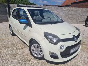  Voir d&eacute;tails -Renault Twingo 1.5 dCi Air--1 ERE MAIN--CARNET--USB-GAR &agrave; Cuesmes (70)