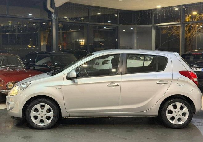 Hyundai I20 1.4 CRDi 75 Pack Clim 1ERE MAIN Gris de 2010