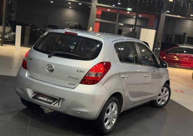 Hyundai I20 1.4 CRDi 75 Pack Clim 1ERE MAIN Gris de 2010