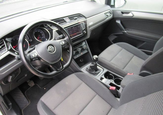 Volkswagen Touran 7 PLACES 1.2 TSI 110CH BLUEMOTION TECHNO Blanc de 2016