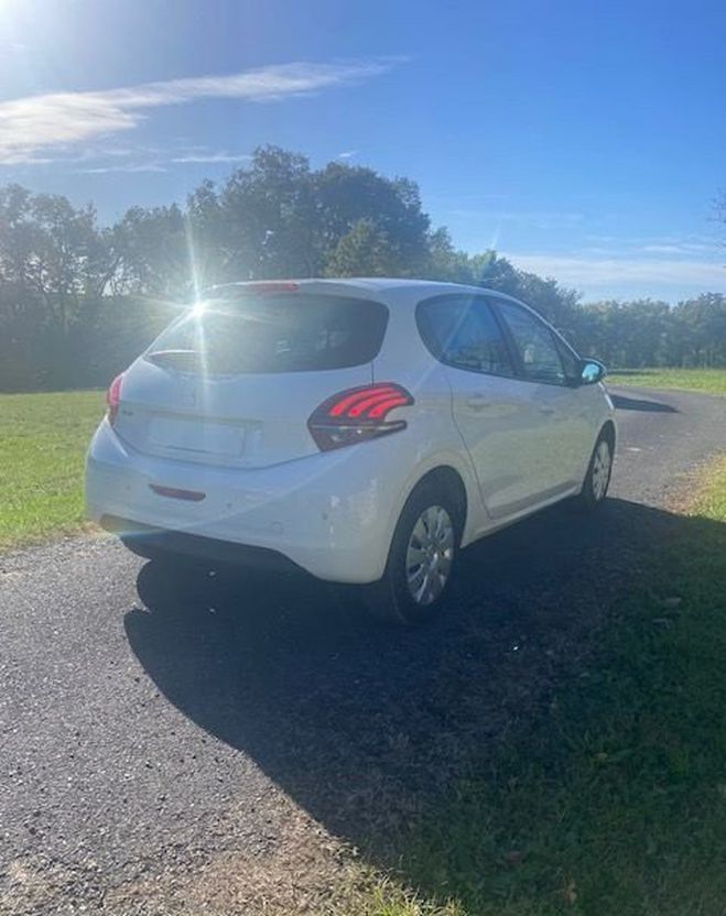 Peugeot 208 affaire premium pack bhdi 100 2 places Blanc de 2020