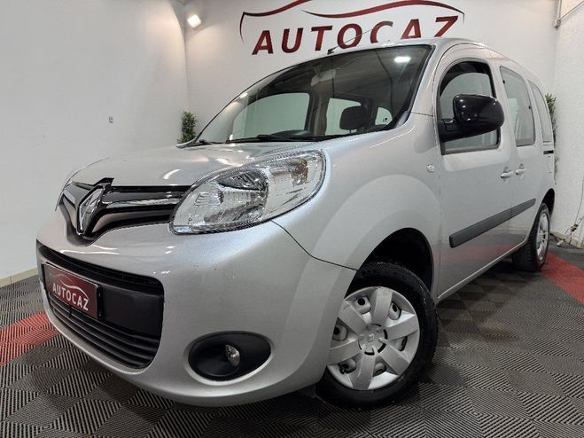 Renault Kangoo Blue dCi 115 BVM6 Business +ATTELAGE +64 Gris Clair de 2019