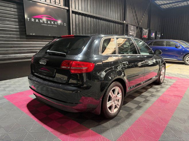 Audi A3 Sportback 1.6 TDI 105 DPF Ambition Luxe  Noir de 2011