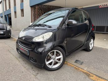  Voir d&eacute;tails -Smart Fortwo COUPE 1.0L 71ch mhd Pure &agrave; Nice (06)