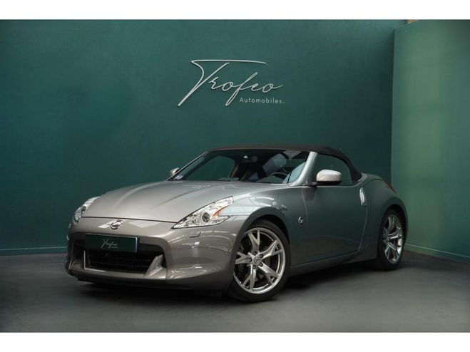 Nissan 370Z Roadster 3.7 V6 328cv - Jantes 19 GRIS FONCE de 2010