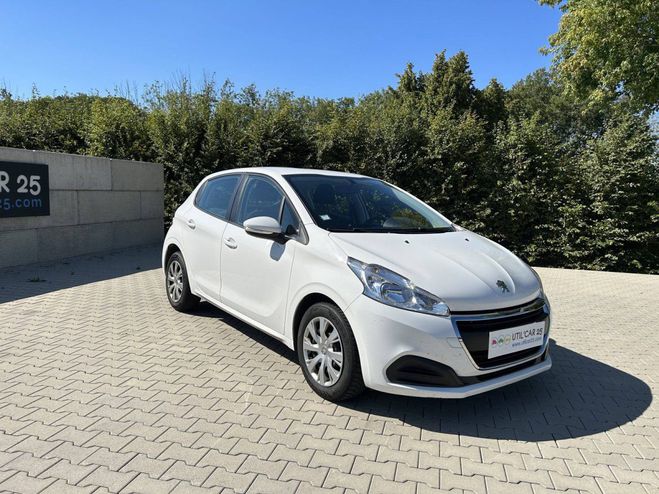 Peugeot 208 AFFAIRE BLUE HDI 100 CH 2 PLACES BLANC de 2019