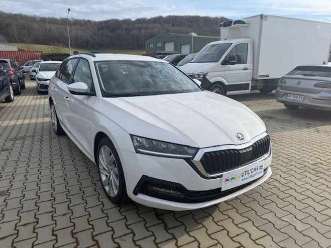 Skoda Octavia iV Estate Ambition 204 CH hybride BLANCHE de 2022