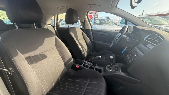 Citroen C4 II 1.2L130 S&S DYNAMIC BELLE Gris de 2016