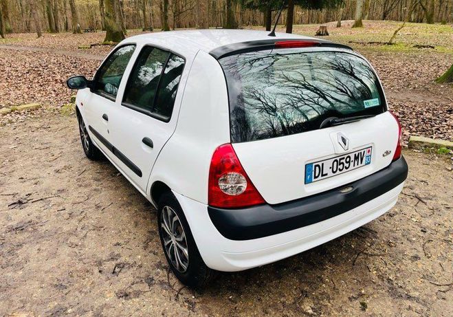 Renault Clio 1.2 75ch ? 5 portes Distribution Neuve?  Blanc de 2005