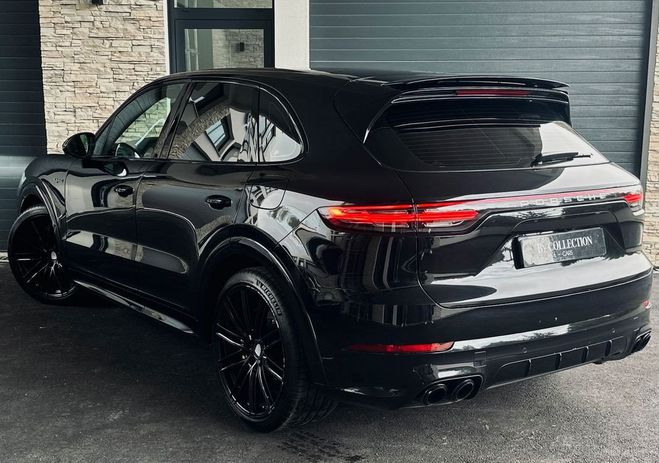Porsche Cayenne Turbo S-E Hybrid 680cv | PACK CARBONE OR Noir de 2020