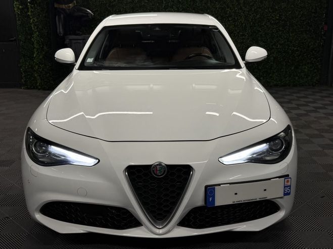 Alfa romeo Giulia II 2.2 JTD 180 Cv LUSSO BOITE AUTO AT8 / Blanc de 2017