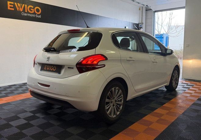 Peugeot 208 generation-i 1.2 puretech 82ch allure ra Blanc de 2017