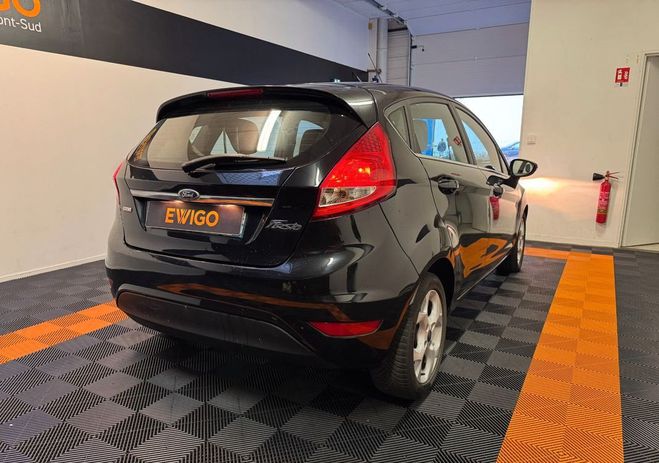Ford Fiesta 1.6 tdci 95ch titanium Noir de 2011