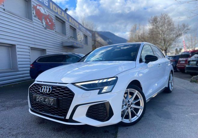 Audi A3 Sportback 35 TFSI 150ch S Line Matrix LE Blanc de 2021