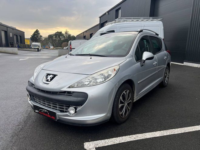 Cliquer pour voir la photo suivante Peugeot 207 1.6 VTi 16v Premium BA 5p GRIS de 2011