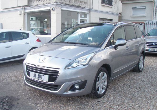 Peugeot 5008 (2) 1.6 BLUEHDI 120 S&S ALLURE 7PL Gris de 2016