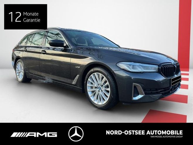 BMW Serie 5 530 e XDRIVE LUXURY LINE AHK PANO HUD KA Gris M�tallique de 
