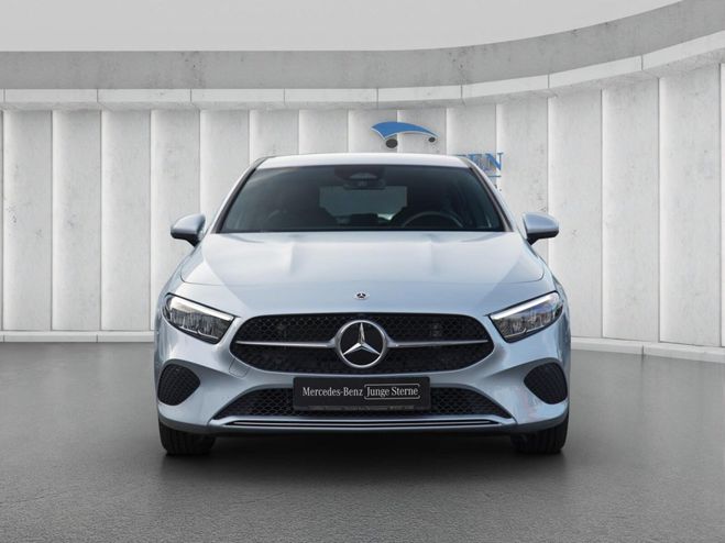 Mercedes Classe A 180 Kompaktlimousine Progressive R�ckfah Argent� M�tallique de 