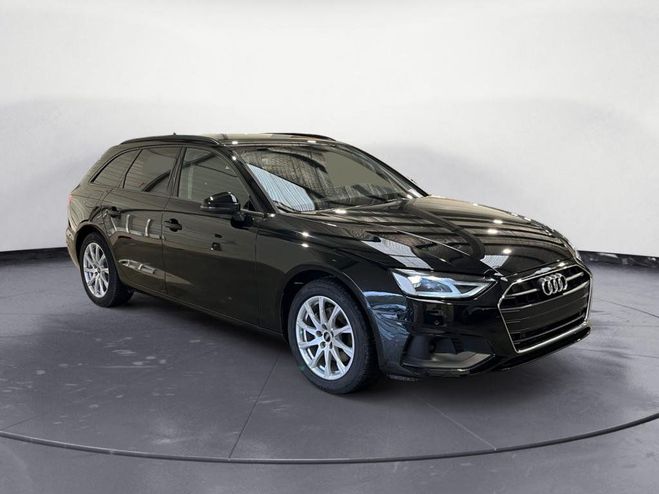 Audi A4 AVANT TFSI 150 S-tronic BREAK Business l Noir Mythe de 2022