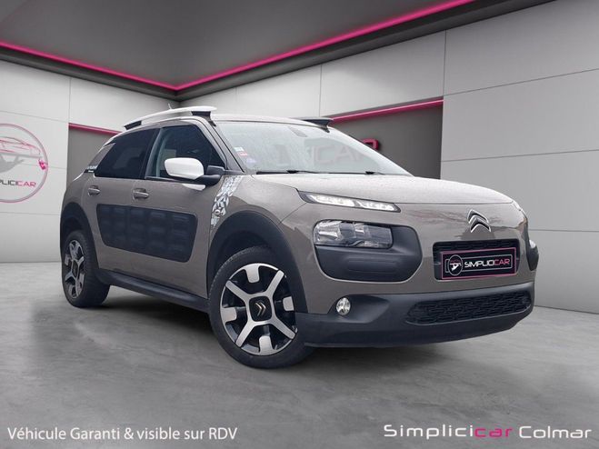 Cliquer pour voir la photo suivante Citroen C4 Cactus 110 SS Rip Curl Entretien Complet Toit P Vert de 2016