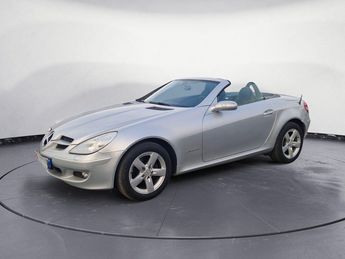  Voir d&eacute;tails -Mercedes Classe SLK classe 200 kompressor 163 ch &agrave; Villers-Saint-Paul (60)