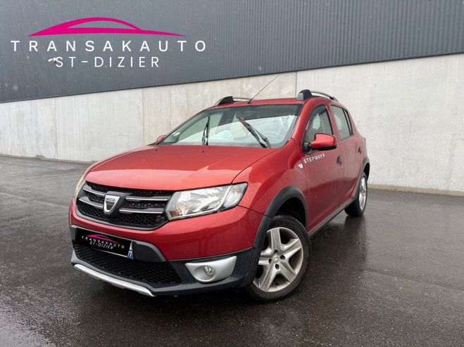 Cliquer pour voir la photo suivante Dacia Sandero 1.5 dCi 90 CV FAP Stepway Prestige - Rég Rouge de 2013