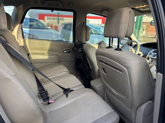 Renault Scenic II (2) 2.0 DCI 150 DYNAMIQUE 114000KM Gris anthracite de 2007