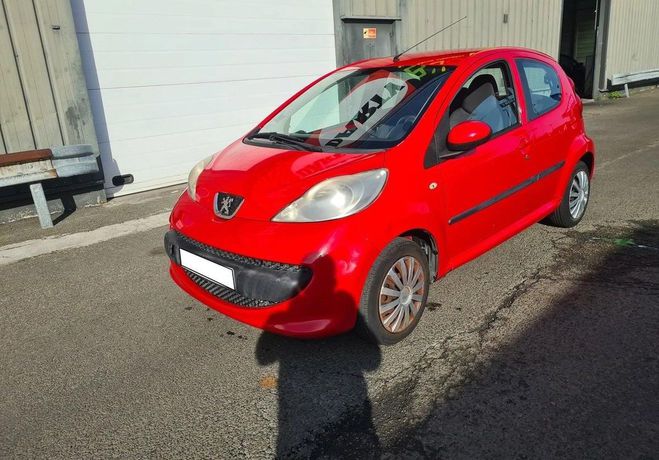 Cliquer pour voir la photo suivante Peugeot 107 1.0 4 cv URBAN de 2006