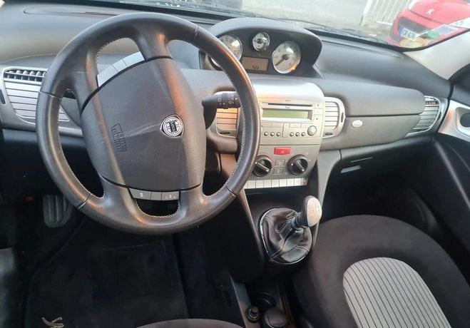 Lancia Ypsilon CONTROLE TECH OK  de 2008