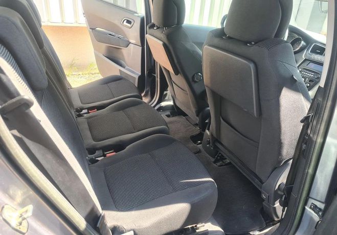 Peugeot 5008  BVA 1.6  HDI 112 CV  de 2011