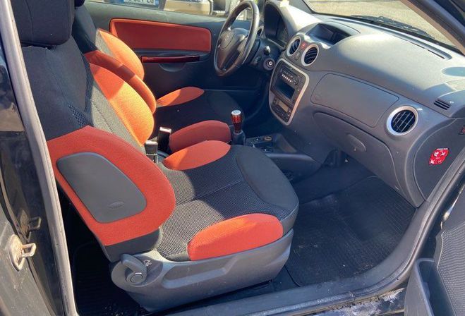 Citroen C2 VTR 1.4 L 75 cv  de 2005