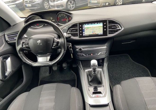 Peugeot 308 Allure 1.2 L 130 cv  de 2015