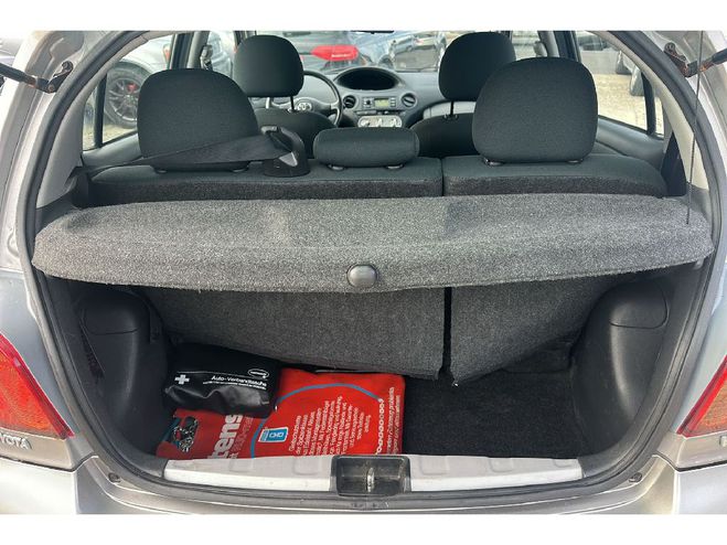 Toyota Yaris 65 VVT-i Lin�a SOL BVA Gris fonc� de 2003