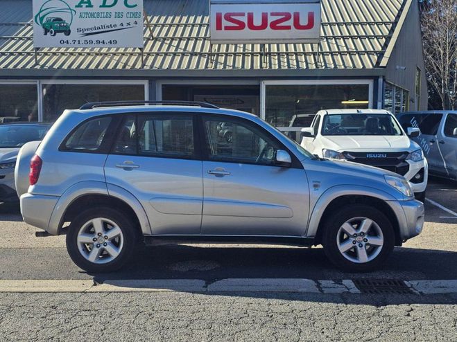 Toyota RAV 4 4 II (2) 150 VVT-I VX 5P 4X4 Gris Clair de 2005
