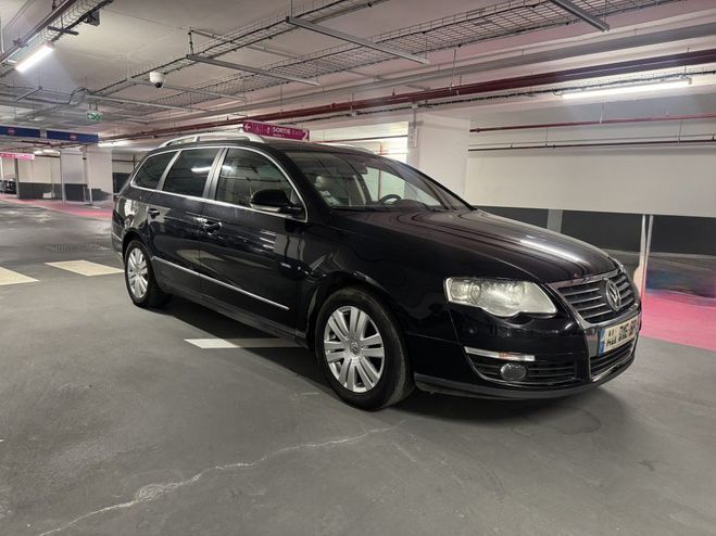 Volkswagen Passat CONFORTLINE 2.0 TDI 140 CARAT Noir M�tallis� de 2009