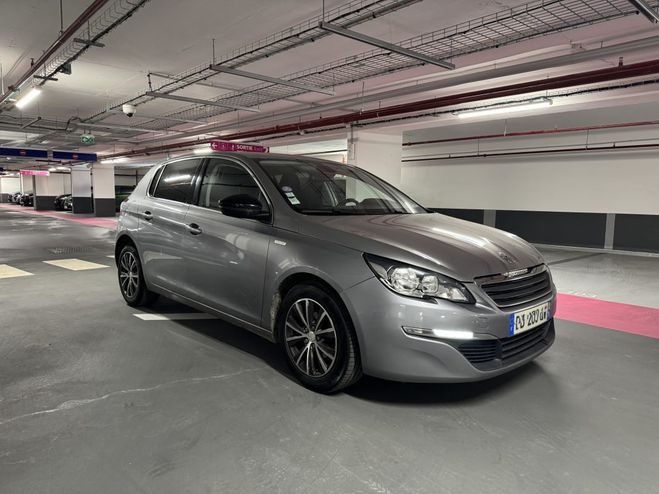 Peugeot 308 II 1.2 Puretech 110ch Sensation S&S 5p Gris M�tallis� de 2014