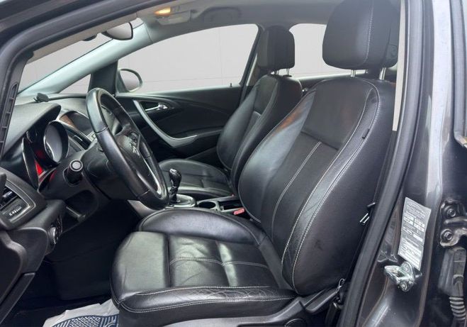 Opel Astra 1.4 TURBO 120CH COSMO PACK Gris de 2011