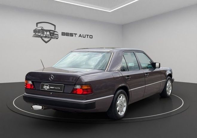 Mercedes Classe E 280E W124 BVA Marron de 1993