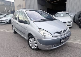  Voir d&eacute;tails -Citroen Xsara Picasso 1.6 ess 95ch SX Attelage &agrave; Saint-Martin-d'H�res (38)