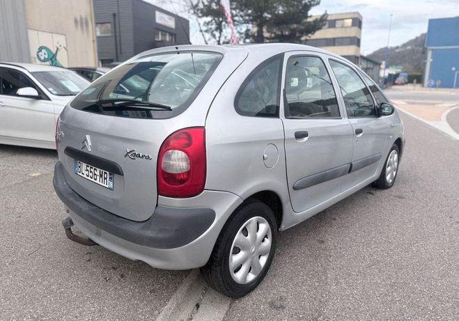 Citroen Xsara Picasso 1.6 ess 95ch SX Attelage Gris de 2002