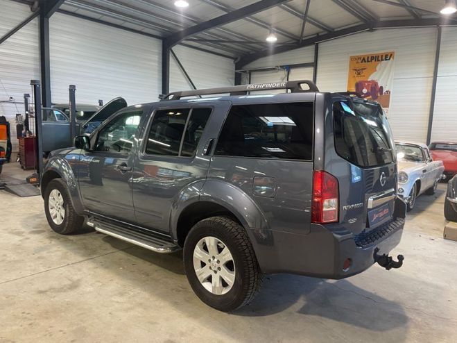 Nissan Pathfinder 2.5 DCI LE 171cv 4X4 7P BVM BLEU de 2007