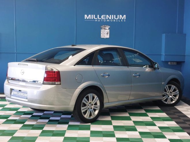 Opel Vectra 1.9 CDTI150 COSMO BA 4P Gris de 2007