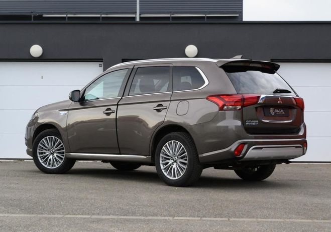 Mitsubishi Outlander Plug-in BASIS 2.4 4WD Gris de 2020