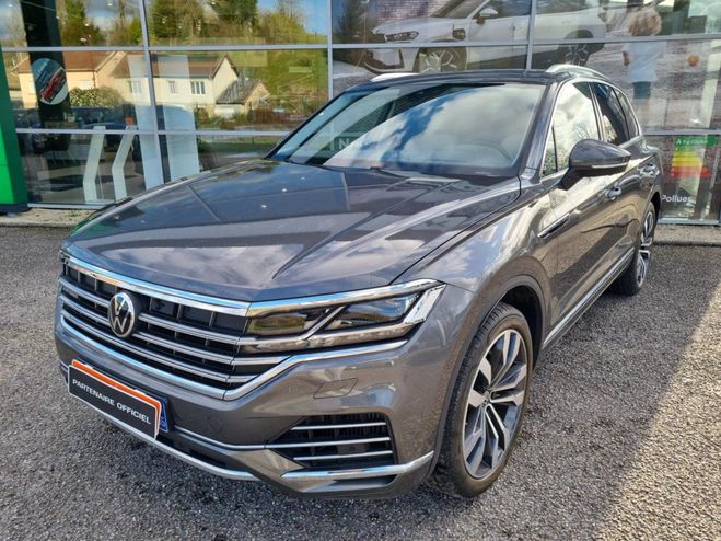 Cliquer pour voir la photo suivante Volkswagen Touareg 3.0 TSI eHybrid 381ch Tiptronic 8 4Motio Gris de 2021