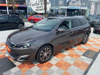 Voir d&eacute;tails -Peugeot 308 SW 1.2 PureTech 130 ALLURE &agrave; Lescure-d'Albigeois (81)