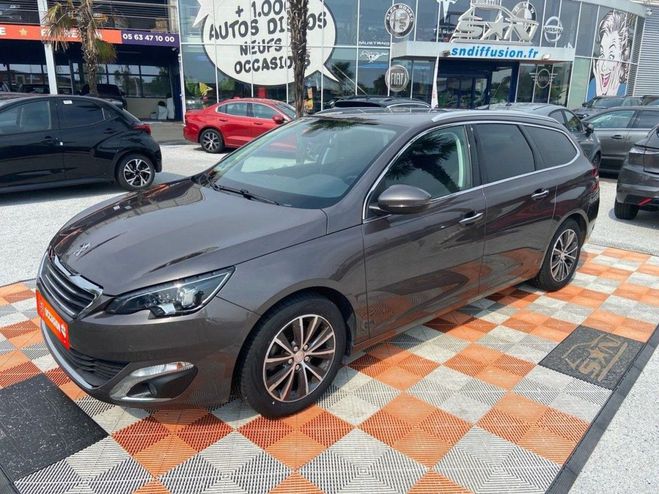 Peugeot 308 SW 1.2 PureTech 130 ALLURE Marron Fonc� de 2016